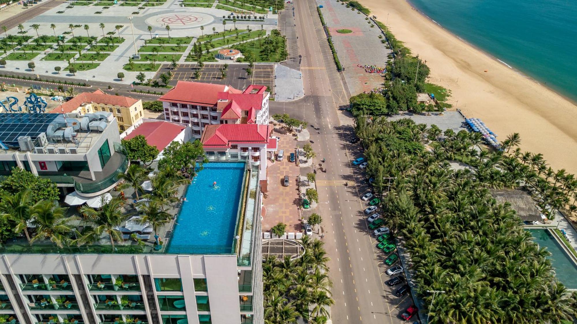Sala Grand Tuyhoa Hotel Tuy Hoa Exterior foto